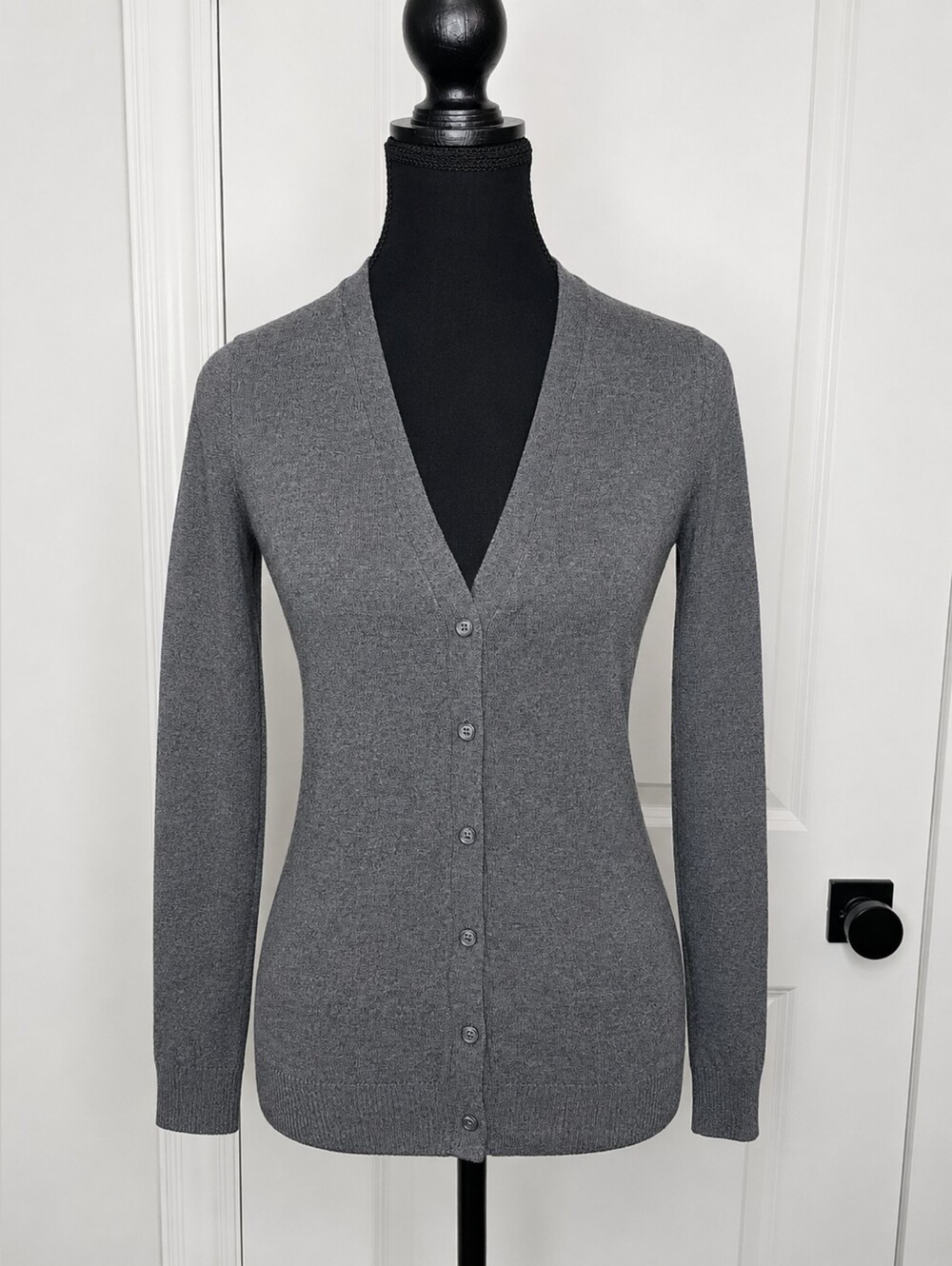 Le Chateau Women's Grey V-Neck Button up Cardigan Sweater, XXS
